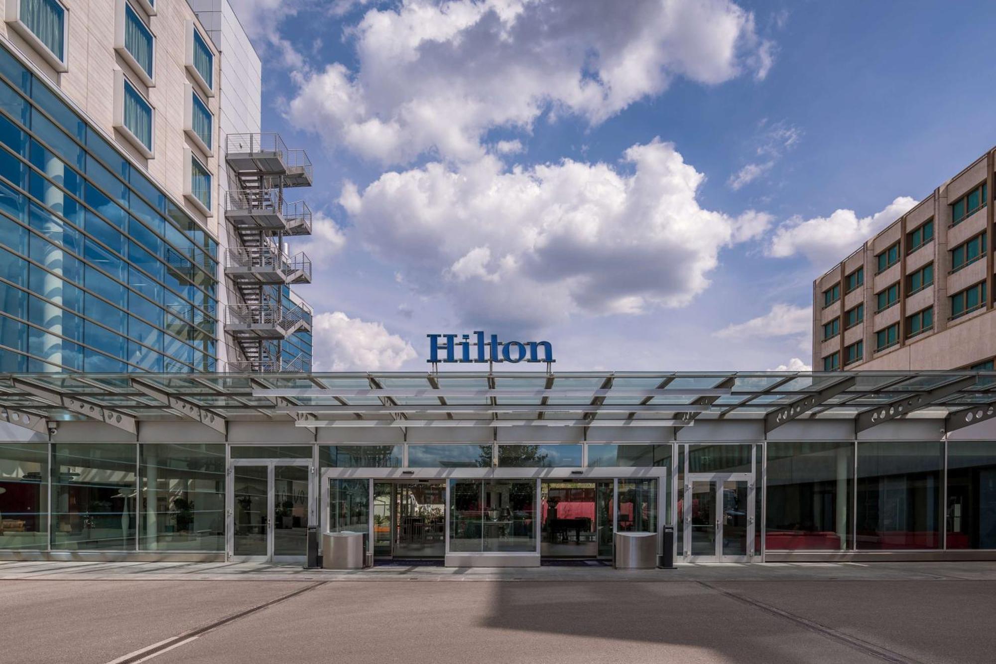 Hilton Geneva Hotel And Conference Centre Extérieur photo